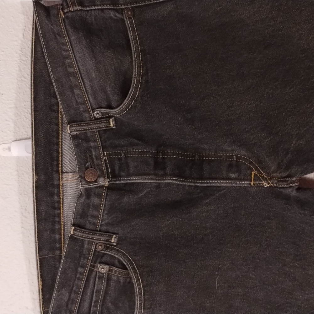Levi's 501 Button Fly. In Excellent Condition. - Picture 2 of 7